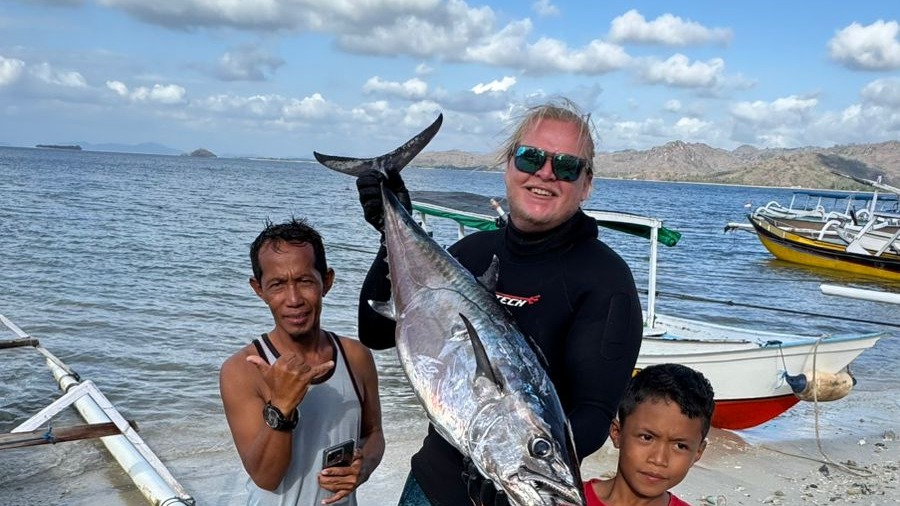 Spearfishing expedition in Gili Gede