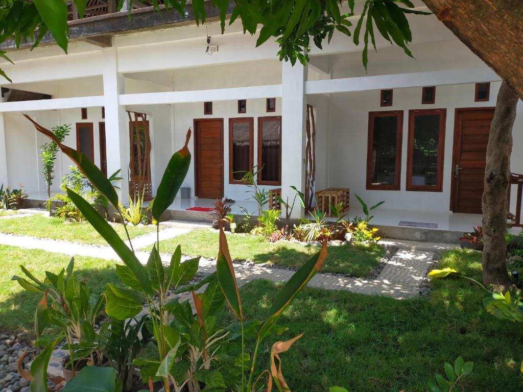 Book Mango Room Mandalika